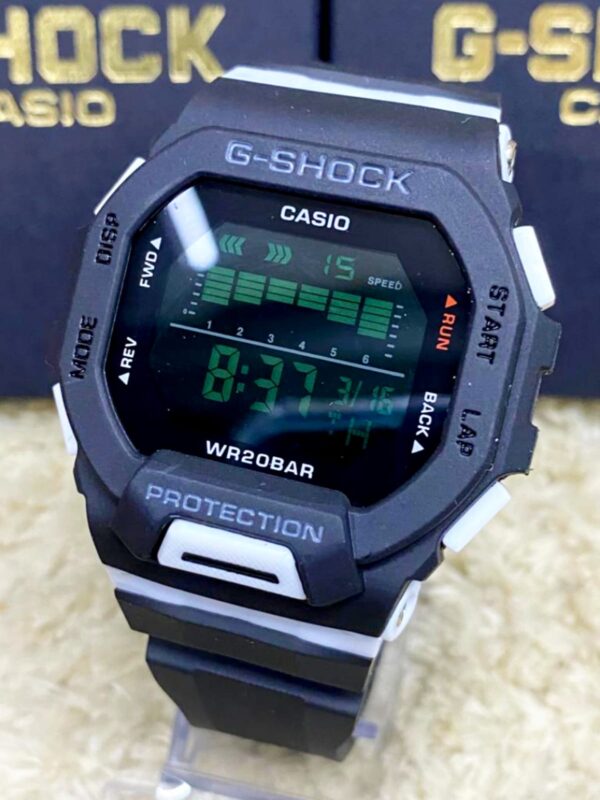 Relógio Masculino G-Shock Gbd-200 Preto com Branco c/ caixa a prova dagua